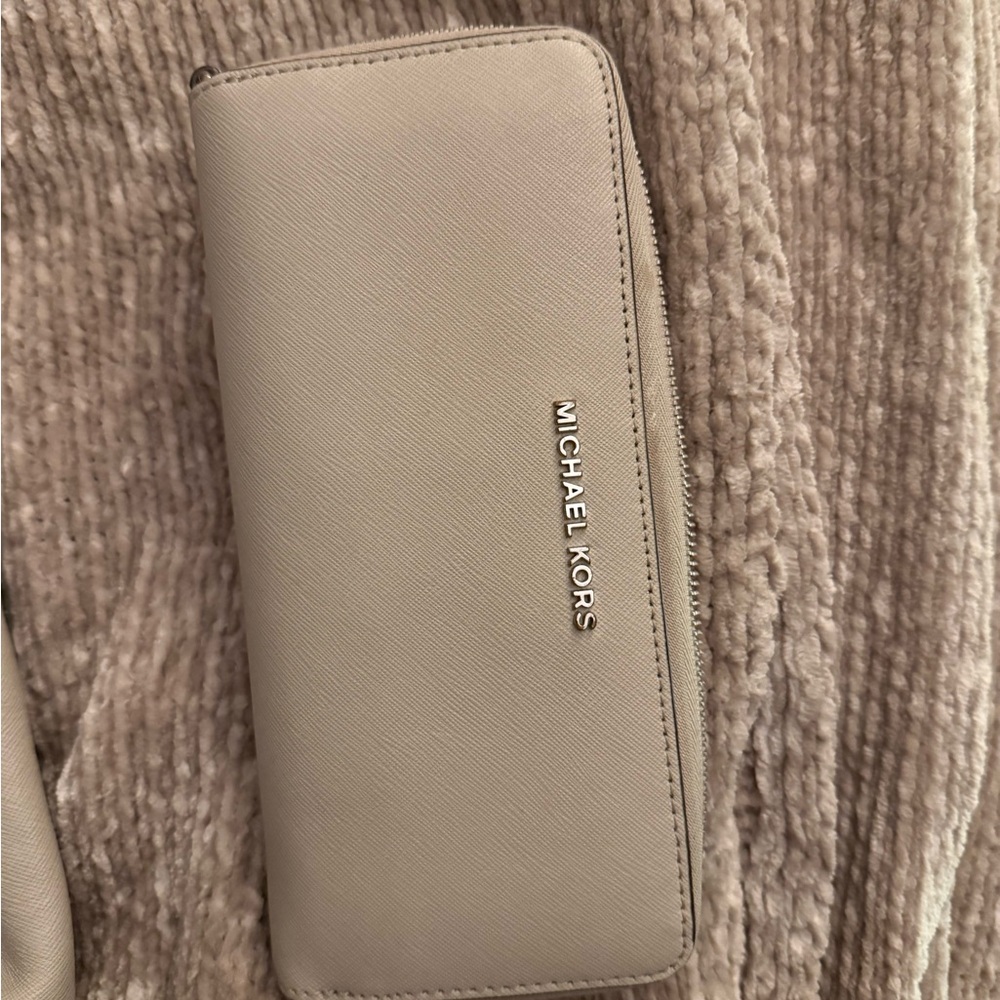Michael Kors Taupe Tote and Wallet Set - Picture 2 of 4